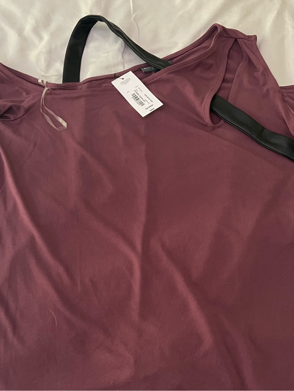Women's Long Sleeve Off-Shoulder Top in Mauve